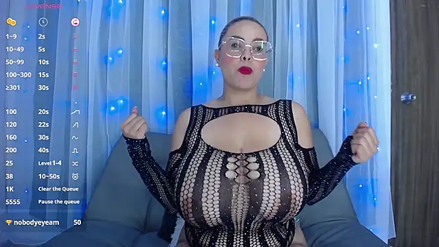 AdelyGinn online show from 01.25.25