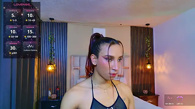 Snapshot of Nathan_Smith_ chatting on 06.19.26 Nathan Smith online show from 06.19.26