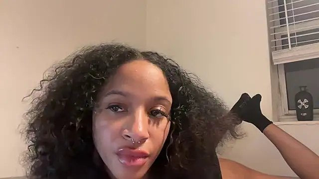 shandiloveslemonss online show from 10.23.25