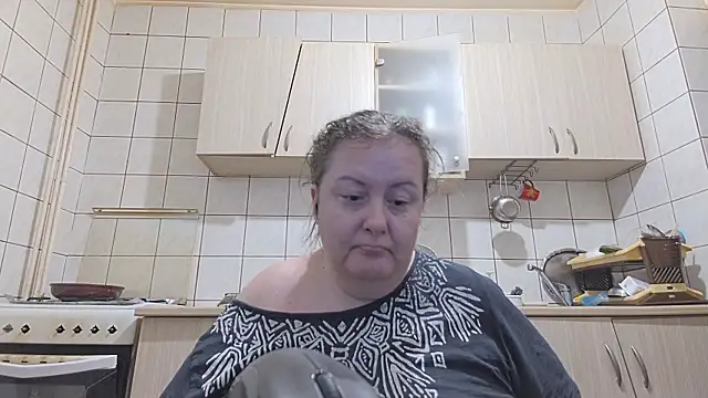 Snapshot of melissaBlessing chatting on 02.18.25 melissaBlessing online show from 02.18.25