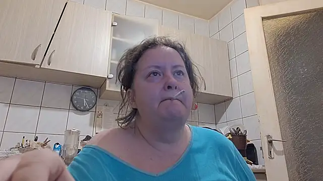 Snapshot of melissaBlessing chatting on 10.21.25 melissaBlessing online show from 10.21.25