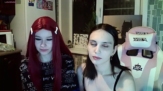 Snapshot of BlackHe4rts_ chatting on 03.05.25 BlackHe4rts  online show from 03.05.25