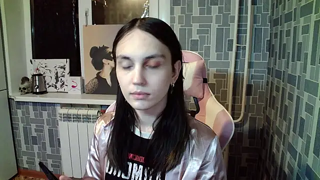 Snapshot of BlackHe4rts_ chatting on 10.09.25 BlackHe4rts  online show from 10.09.25