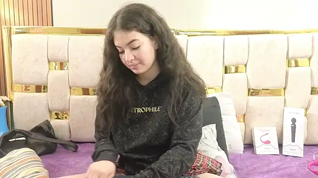 lilimini032 online show from 04.28.26