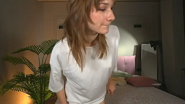 EnchantedIvy online show from 08.09.26