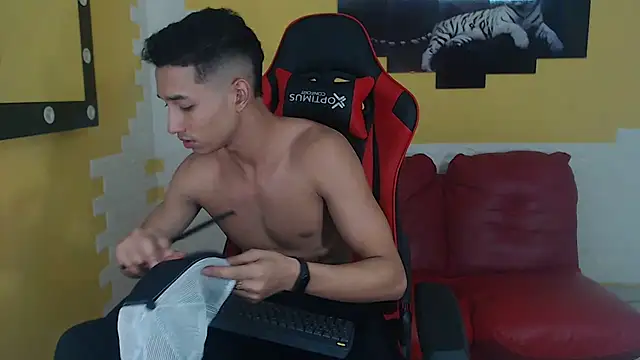 jose sexycumm online show from 12.23.24