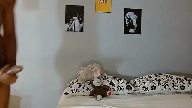 Snapshot of Kimandyuk chatting on 12.10.24 Kimandyuk online show from 12.10.24