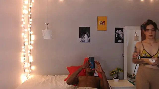 Snapshot of Kimandyuk chatting on 01.05.25 Kimandyuk online show from 01.05.25