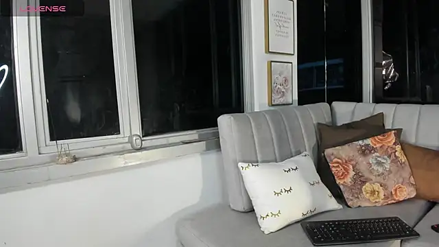 Megan Lim online show from 03.11.25