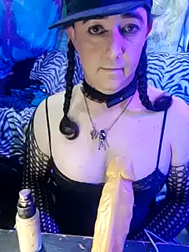 Snapshot of Boo-boo_kittyfux chatting on 12.19.24 Boo-boo kittyfux online show from 12.19.24