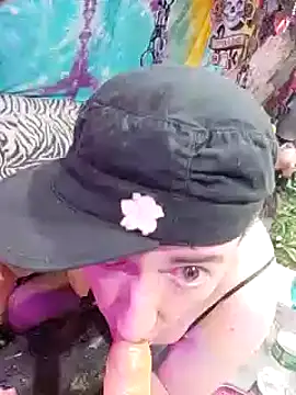 Snapshot of Boo-boo_kittyfux chatting on 01.15.25 Boo-boo kittyfux online show from 01.15.25