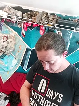 Snapshot of Boo-boo_kittyfux chatting on 11.13.25 Boo-boo kittyfux online show from 11.13.25