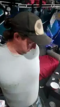 Snapshot of Boo-boo_kittyfux chatting on 11.22.25 Boo-boo kittyfux online show from 11.22.25