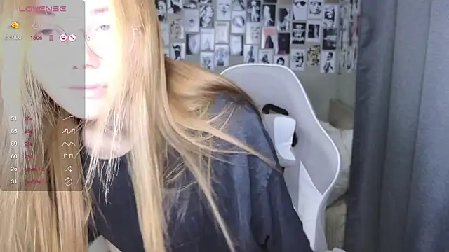 Snapshot of littlevildevil chatting on 03.07.26 littlevildevil online show from 03.07.26