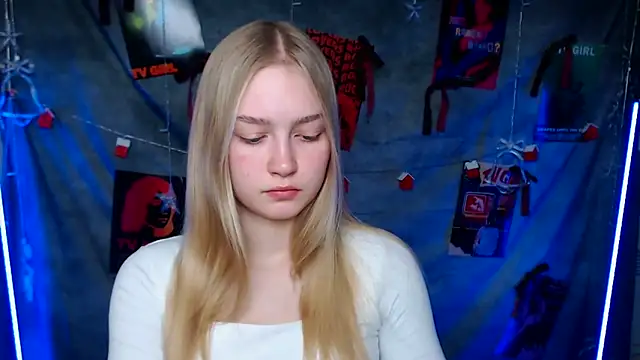 Snapshot of MademoiselleCl chatting on 01.15.26 MademoiselleCl online show from 01.15.26