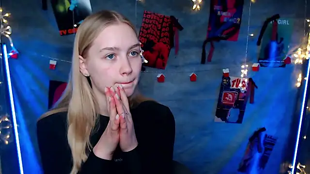 Snapshot of MademoiselleCl chatting on 01.19.26 MademoiselleCl online show from 01.19.26