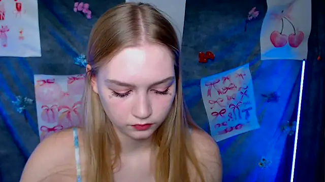 Snapshot of MademoiselleCl chatting on 03.07.26 MademoiselleCl online show from 03.07.26