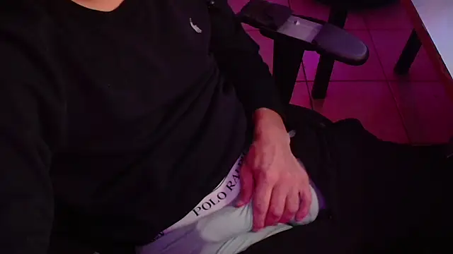 Snapshot of Vlad230323 chatting on 11.12.25 Vlad230323 online show from 11.12.25