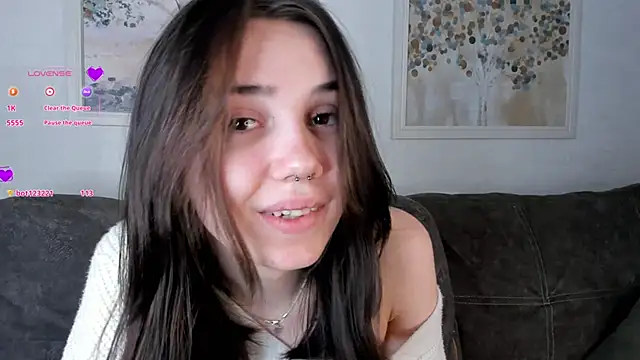 Snapshot of GillianDowdey chatting on 01.31.25 GillianDowdey online show from 01.31.25