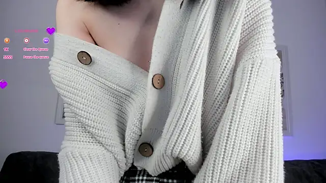 Snapshot of GillianDowdey chatting on 02.14.25 GillianDowdey online show from 02.14.25