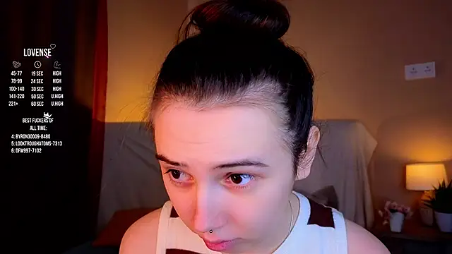 Snapshot of GillianDowdey chatting on 10.14.25 GillianDowdey online show from 10.14.25