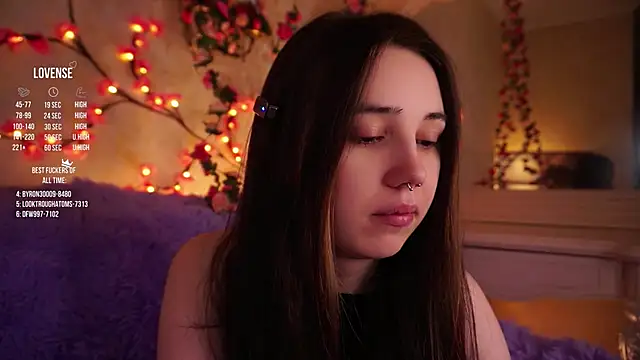 Snapshot of GillianDowdey chatting on 11.06.25 GillianDowdey online show from 11.06.25