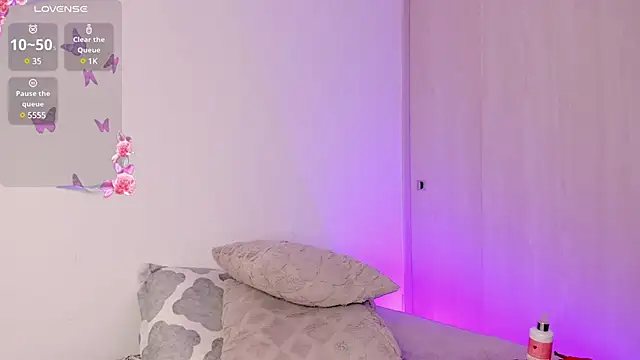 Nix Taylor online show from 12.04.24