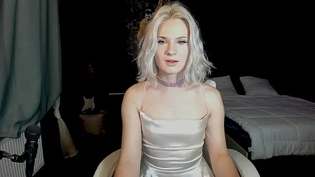 Snapshot of Milena_marshmalows chatting on 12.08.24 Milena marshmalows online show from 12.08.24