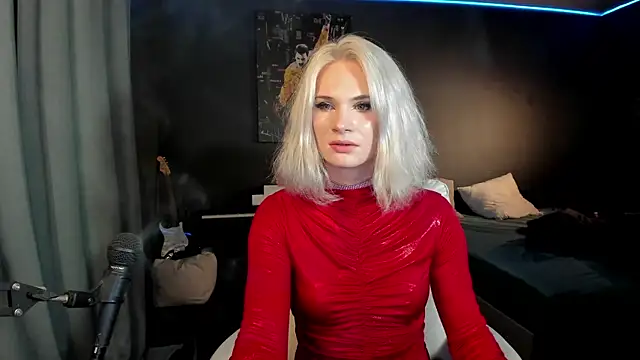 Snapshot of Milena_marshmalows chatting on 02.07.25 Milena marshmalows online show from 02.07.25