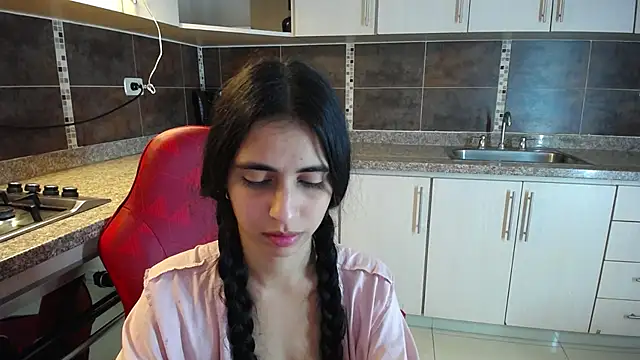 Snapshot of anna_alvarez chatting on 02.15.25 anna alvarez online show from 02.15.25