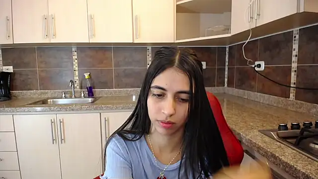 Snapshot of anna_alvarez chatting on 03.11.25 anna alvarez online show from 03.11.25