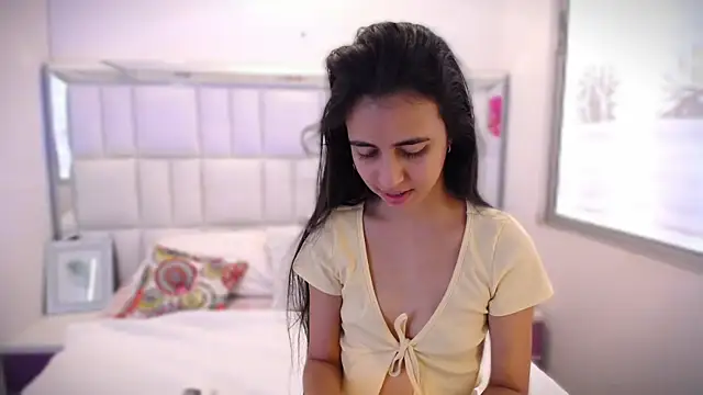 Snapshot of anna_alvarez chatting on 09.13.25 anna alvarez online show from 09.13.25