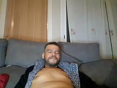 Snapshot of BombomNutela36 chatting on 02.01.25 BombomNutela36 online show from 02.01.25