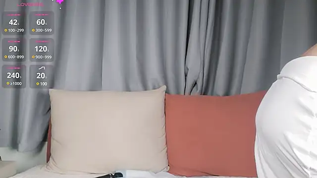 Snapshot of Youth3_ chatting on 02.21.25 Youth3  online show from 02.21.25