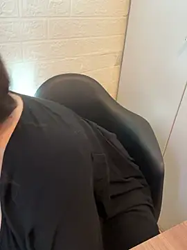 Snapshot of Sophie_Eaton chatting on 01.15.26 Sophie Eaton online show from 01.15.26