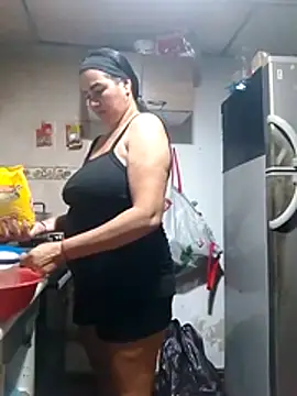 Snapshot of lupita_2023 chatting on 02.20.26 lupita 2023 online show from 02.20.26