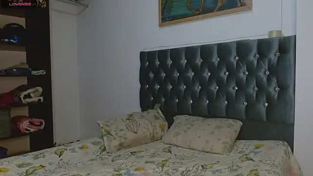 AntonellaAndNoah online show from 12.17.24