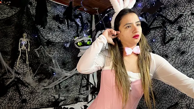 Snapshot of julietta___jackson chatting on 10.25.25 julietta jackson online show from 10.25.25