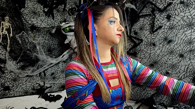 Snapshot of julietta___jackson chatting on 10.31.25 julietta jackson online show from 10.31.25