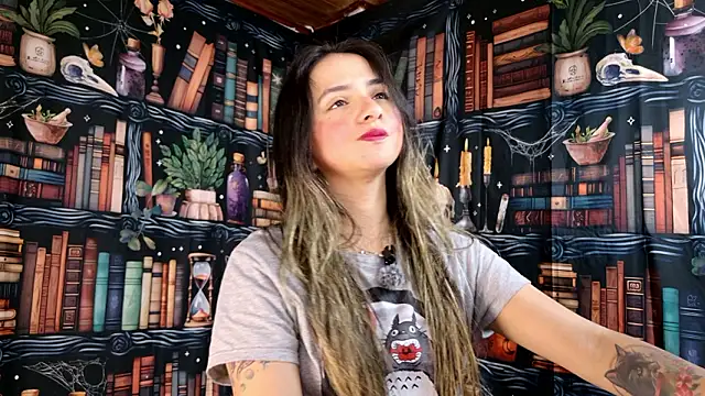 Snapshot of julietta___jackson chatting on 02.27.26 julietta jackson online show from 02.27.26