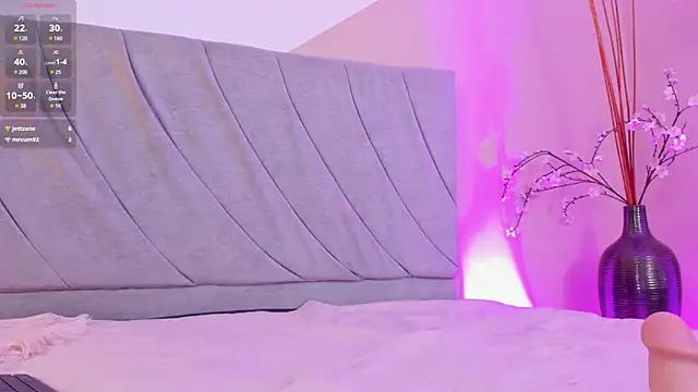 aprildreams19 online show from 01.09.25