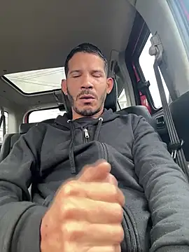 Snapshot of Chico_Bellaco chatting on 12.11.24 Chico Bellaco online show from 12.11.24