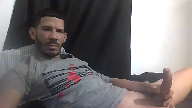 Snapshot of Chico_Bellaco chatting on 02.26.25 Chico Bellaco online show from 02.26.25