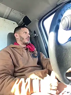 Snapshot of Chico_Bellaco chatting on 03.10.25 Chico Bellaco online show from 03.10.25