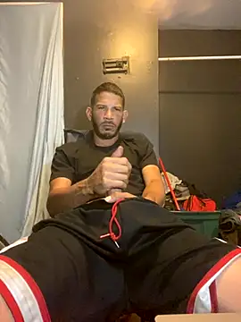 Snapshot of Chico_Bellaco chatting on 10.09.25 Chico Bellaco online show from 10.09.25