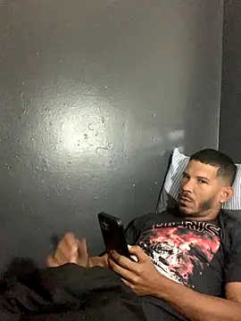 Snapshot of Chico_Bellaco chatting on 10.11.25 Chico Bellaco online show from 10.11.25