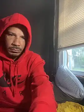 Snapshot of Chico_Bellaco chatting on 10.12.25 Chico Bellaco online show from 10.12.25