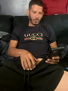 Snapshot of Chico_Bellaco chatting on 10.17.25 Chico Bellaco online show from 10.17.25