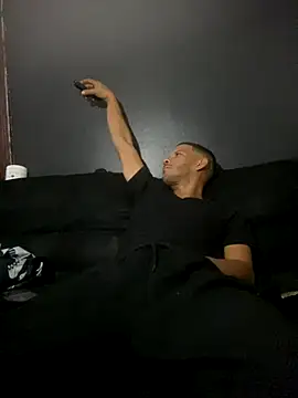 Snapshot of Chico_Bellaco chatting on 11.02.25 Chico Bellaco online show from 11.02.25