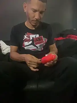 Snapshot of Chico_Bellaco chatting on 11.03.25 Chico Bellaco online show from 11.03.25